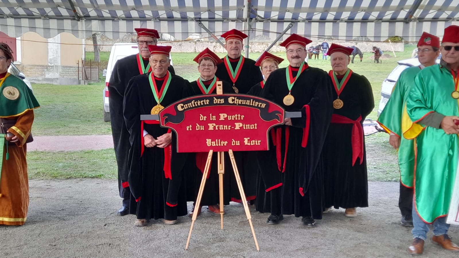 Groupe de la confrérie à Lavernat